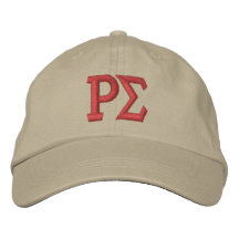 Bestickte Buchstabenmütze