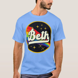 Beth Rainbow im Vintagen Weltraumstil T-Shirt