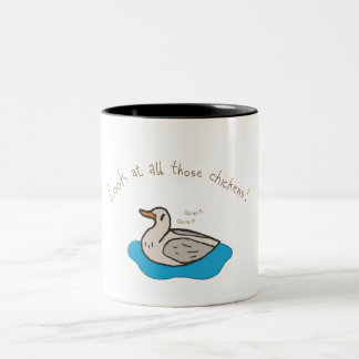 Betrachten Sie alle jene Hühner! Zweifarbige Tasse