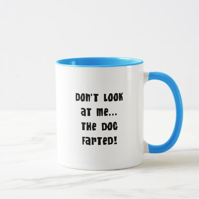 Betrachten Sie mich nicht T-Shirts und Geschenke Tasse (Rechts)