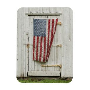 Betriebe   Weiße Barenttür mit amerikanischer Flag Magnet