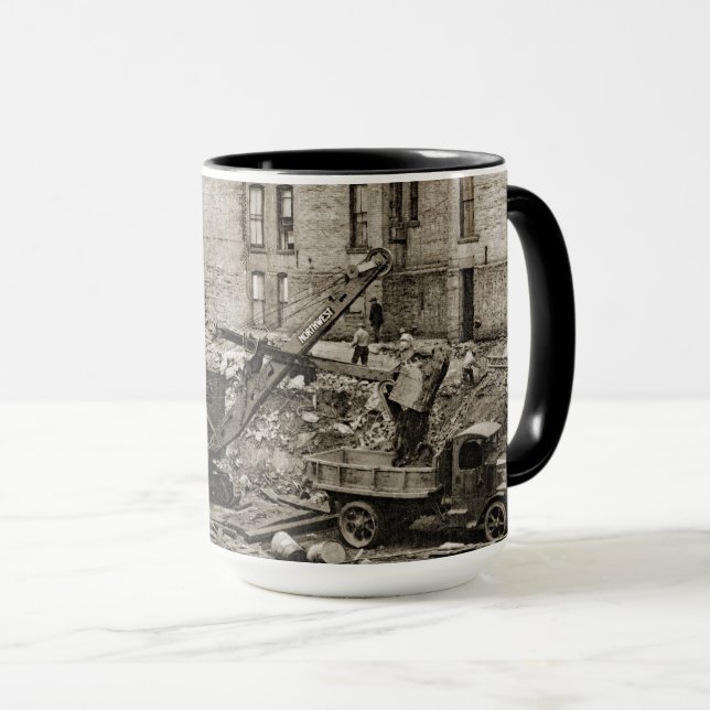 BETRIEBENER Kranmotor mit Kranantrieb im Nordweste Tasse (VorderseiteRechts)