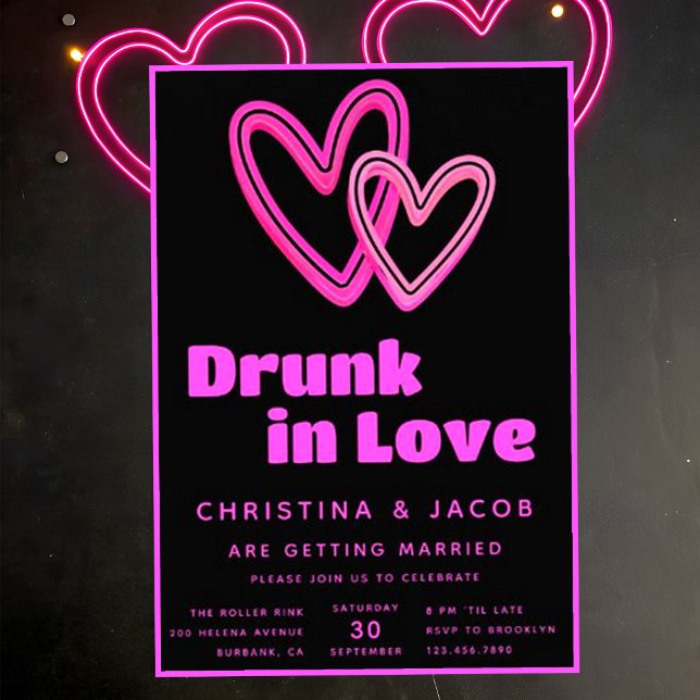 Betrunken in der Liebe Neon Pink Hearts Wedding Einladung (Von Creator hochgeladen)