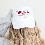 Betrunken in Liebe Cocktails Bachelorette Wochenen Truckerkappe<br><div class="desc">Dieses Design besticht durch trendige,  fette Texte mit handgezeichneten Cocktails und einem Liebe-Thema.</div>