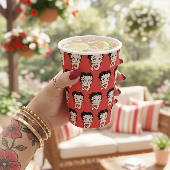 Betty Paper Cups Pappbecher (Von Creator hochgeladen)