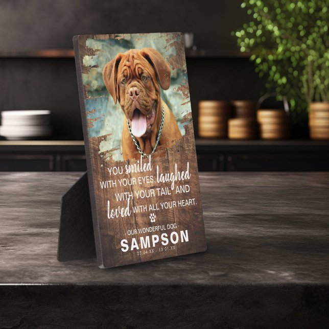 Beunruhigendes rustikales Foto zur Erinnerung an H Fotoplatte (Von Creator hochgeladen)