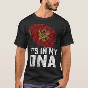 Beunruhigt ist es in meiner Dna Montenegro Flag Mä T-Shirt