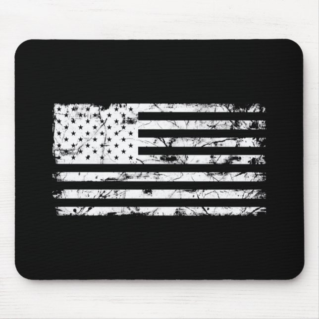 Beunruhigte Schwarzweiss-amerikanische Flagge Mousepad (Vorne)