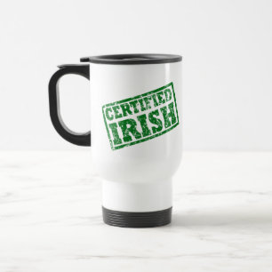 Beunruhigte zugelassene irische Tasse