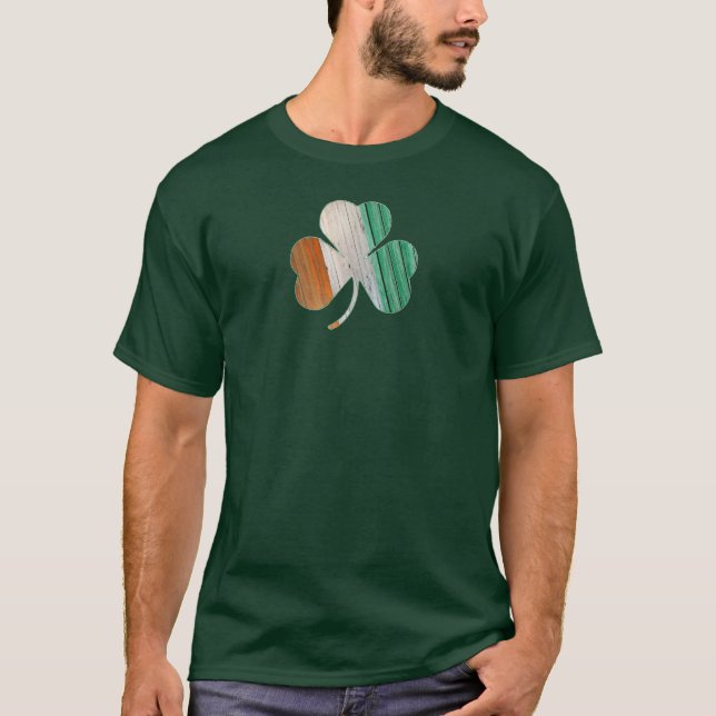 Beunruhigtes irisches die Flaggen-Kleeblatt der T-Shirt (Vorderseite)