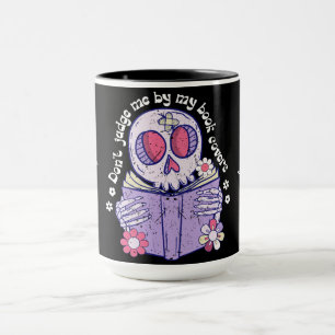 Beurteile mich nicht nach meinen Buchdecken. Buchl Tasse