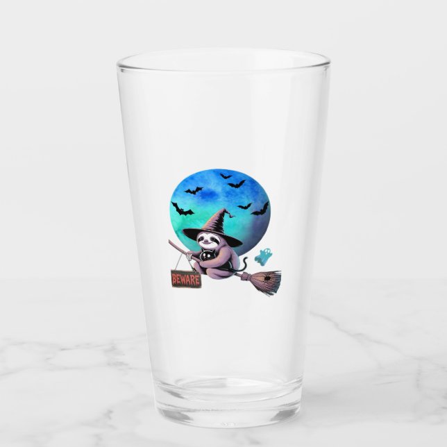 Beware Cute Witch Sloth Flying on Broom Halloween  Glas (Vorderseite)