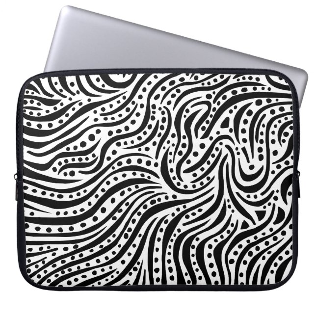 Bewegung zum Wasser - Schwarz und Weiß Laptopschutzhülle (Vorderseite)