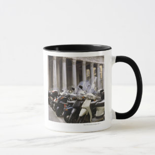 Bewegungsroller herein geparkt außerhalb des tasse