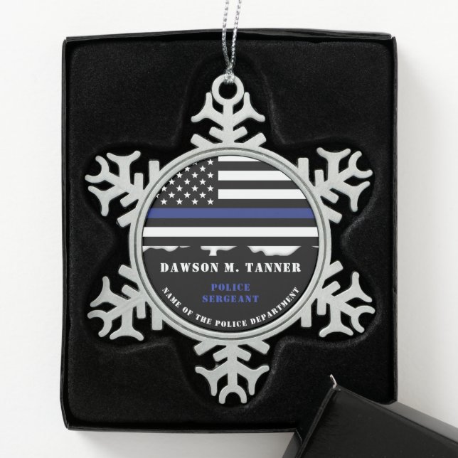 Bewertung der Thin Blue Line durch Zollbeamte Schneeflocken Zinn-Ornament (Box)