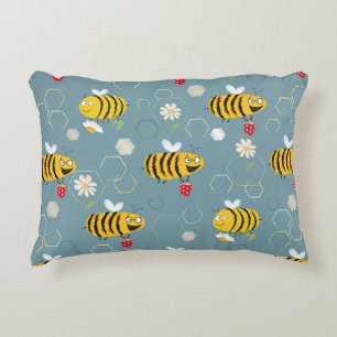 Bewohnte Bienen, die sich um die Blume bummeln und Dekokissen