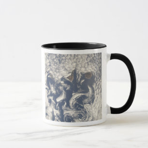 Bewölken Sie Turbulenzen im Bereich der Tasse