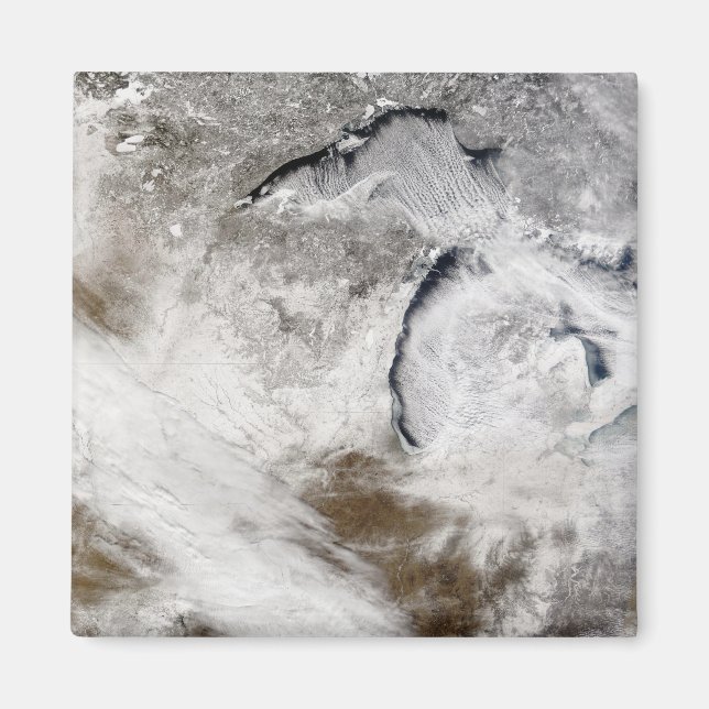 Bewölkte Straßen über den Lake Superior und den La Magnet (Vorne)
