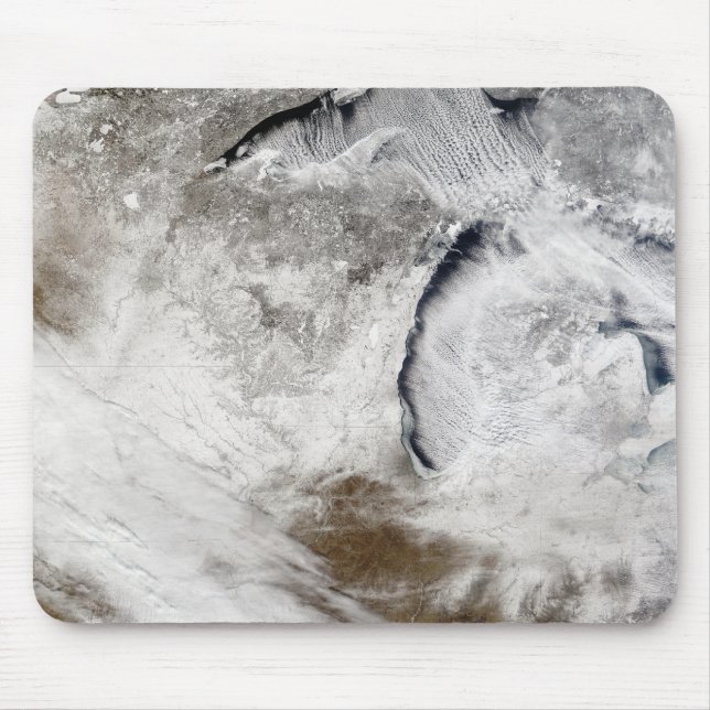 Bewölkte Straßen über den Lake Superior und den La Mousepad (Vorne)