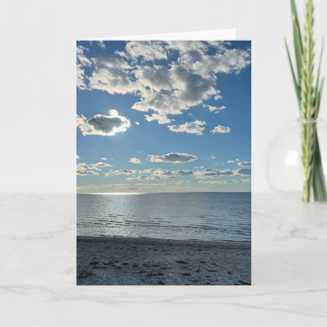 Bewölkter blauer Himmel leerer Strand  Karte (Vorderseite)
