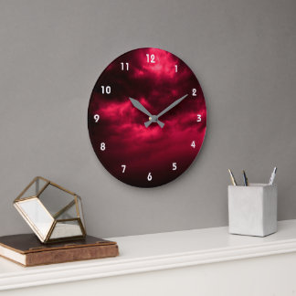 Bewölkter dunkelroter Himmel Große Wanduhr