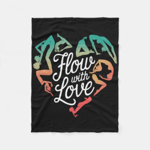 Bewusster Bewegungsfluss mit Liebe Yoga Herz Energ Fleecedecke