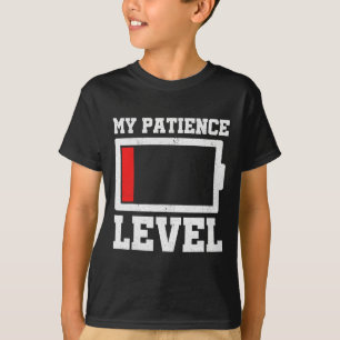 Bewusstsein für die beschädigte Akkuladung in mein T-Shirt