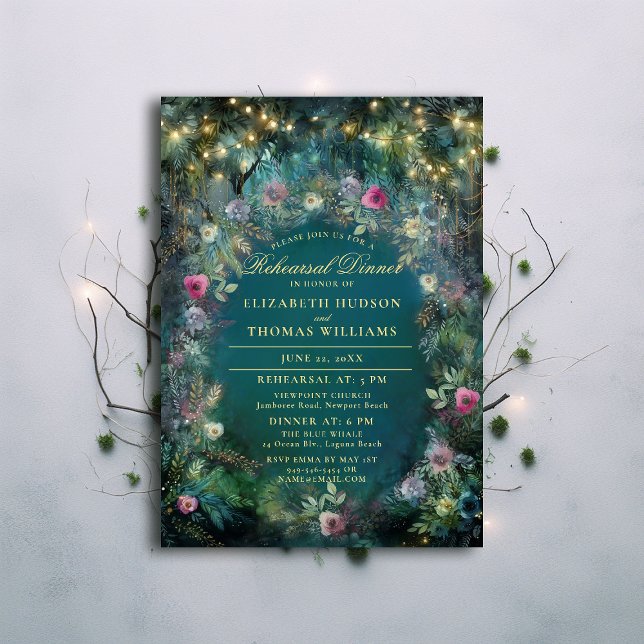 Bezaubernde Rose Wald Probe Abendessen Einladung (enchanted forest rehearsal dinner invite magic fairy tale woodland roses gold emerald green script)