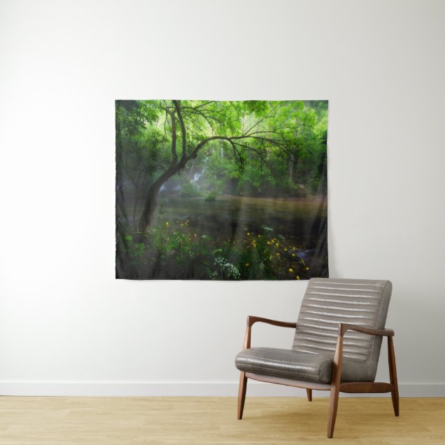 Bezaubernder Wald und Wasserfall Wandteppich (Beispiel (Horizontal))