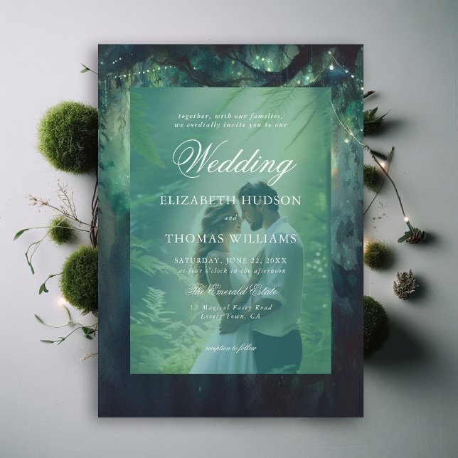 Bezauberndes Waldhügelfest-Foto Hochzeit Einladung (enchanted forest photo wedding invitation magical garden fairy lights hanging vines greenery emerald)