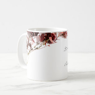 Bibel der Liebe mit Blumen und Tasse