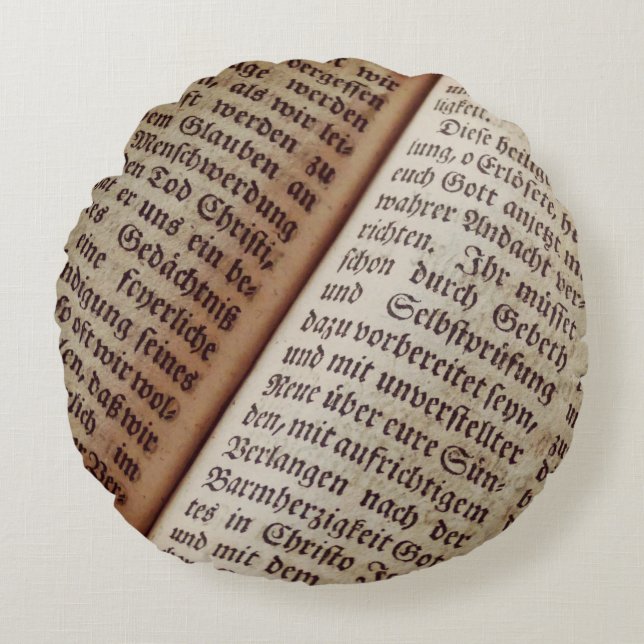 Bibelbuchseite mit Textur Rundes Kissen (Vorderseite)