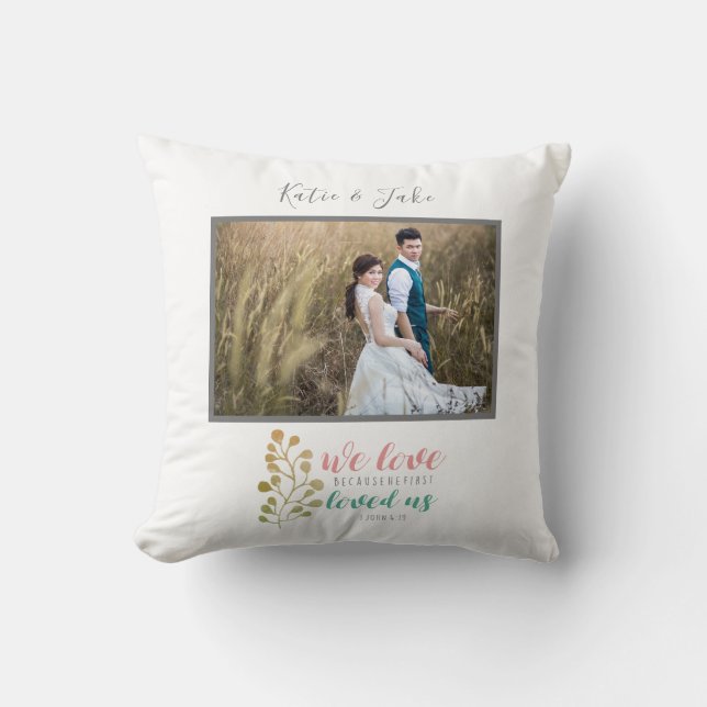 Bible Verse Liebe Hochzeit Foto Paar Buchstaben Kissen (Vorderseite)