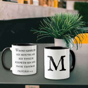 Bible Verse Sprichwörter 21:23 KJV Wisdom Monogram Tasse