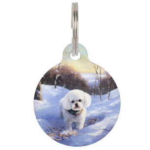 Bichon Frise lässt es Weihnachten schnee Haustiermarke