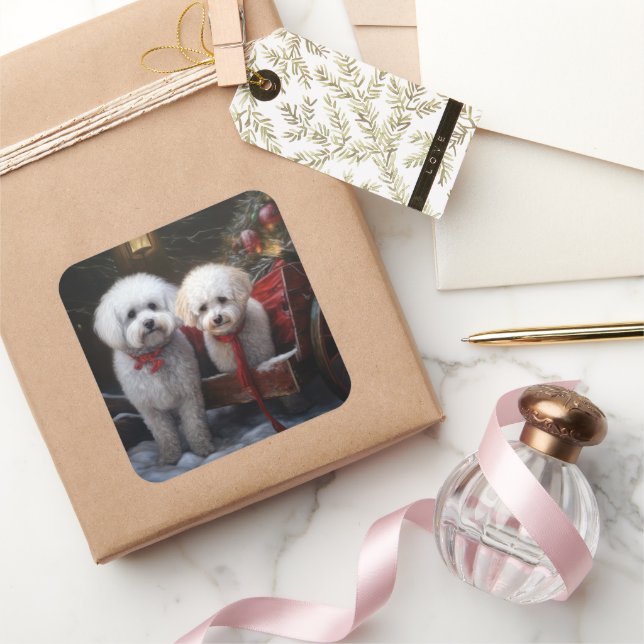 Bichon Frise Snowy Sleigh Weihnachtsdekor Quadratischer Aufkleber (Schenken)