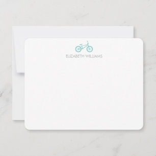 Bicyclette en bon état et grandes cartes de note