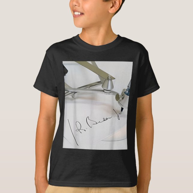 Biden Autopen Signature Funny  T-Shirt (Vorderseite)