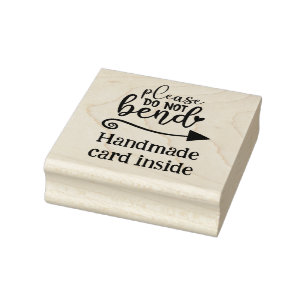 Biegen Sie die handgefertigte Karte nicht innerhal Gummistempel