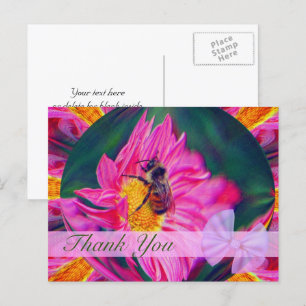 Biene auf abstrakter floraler Danksagungskarte mit Postkarte