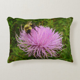Biene auf der Blume Thistle Nature Zierkissen