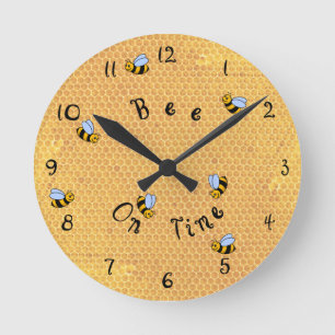 Biene auf Zeit-um Wanduhr