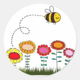 Biene, die einen Blumen-Garten summt Runder Aufkleber