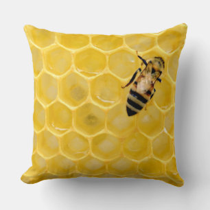 Bienen und Waben Kissen