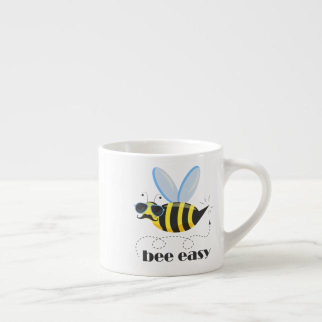 Bienenfigur mit Schnurrbart-Sonnenbrille Bee Easy Espressotasse (Rechts)