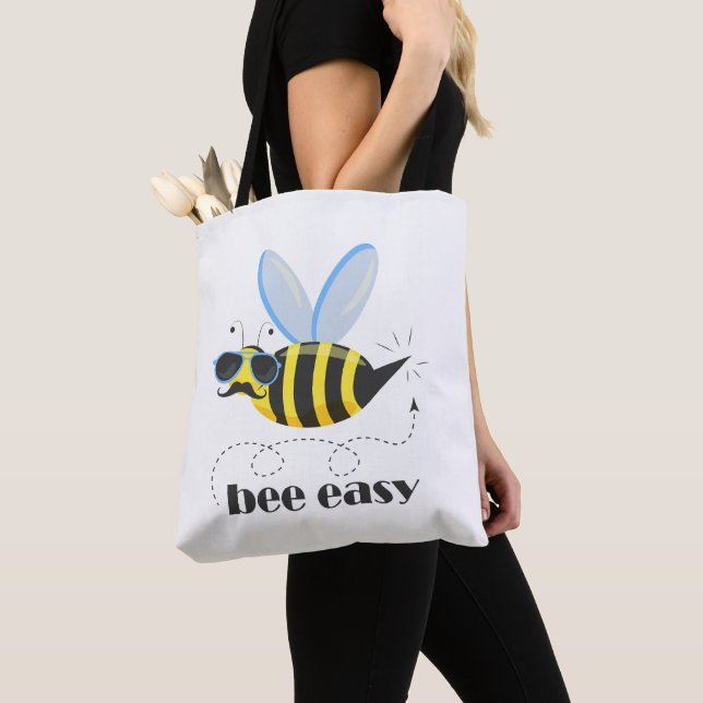 Bienenfigur mit Schnurrbart-Sonnenbrille Bee Easy Tasche (Von Nahem)