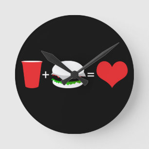 Bier + Hamburger = Liebe Runde Wanduhr