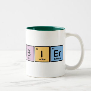 Bier hergestellt von den Elementen Zweifarbige Tasse