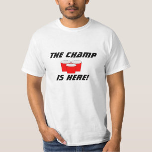 Bier pong, der Champion, prallen nicht auf T-Shirt