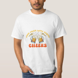 Bierkrüge mit Schaum CHEERS Vintage Retro Trinken T-Shirt
